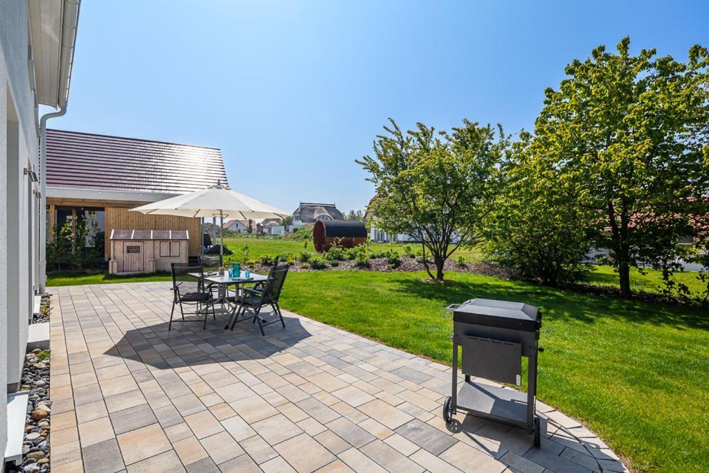 Ferienhaus Ruegen-Relax Trent Exterior photo
